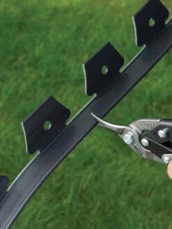 EasyFlex™ No Dig Edging, 50' -Yard Tool Store 8592452 002V 3 4
