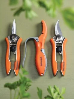 Gardener's Pocket Tool Set -Yard Tool Store 8595268 9487 tif