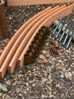 Curved Composite Landscape Edging Kit With 1" Boards 11 Curved Composite Landscape Edging Kit With 1" Boards -Yard Tool Store 8599404 05V tif