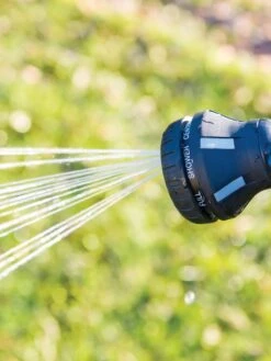 18” 8-Pattern Rotating Water Wand With Cork Handle -Yard Tool Store 8600231 510 tif