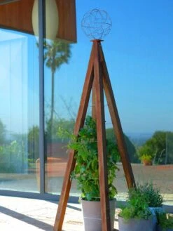 Akoris Garden Tuteur Sr. -Yard Tool Store 8600517 06V tif 1