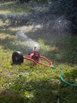 Wheeled Sprinkler Sled -Yard Tool Store 8610520 06V tif